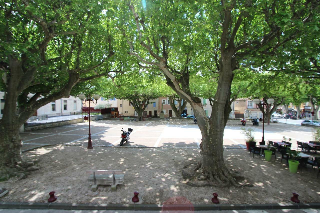 "La Place Du Village" Bédoin Exterior photo